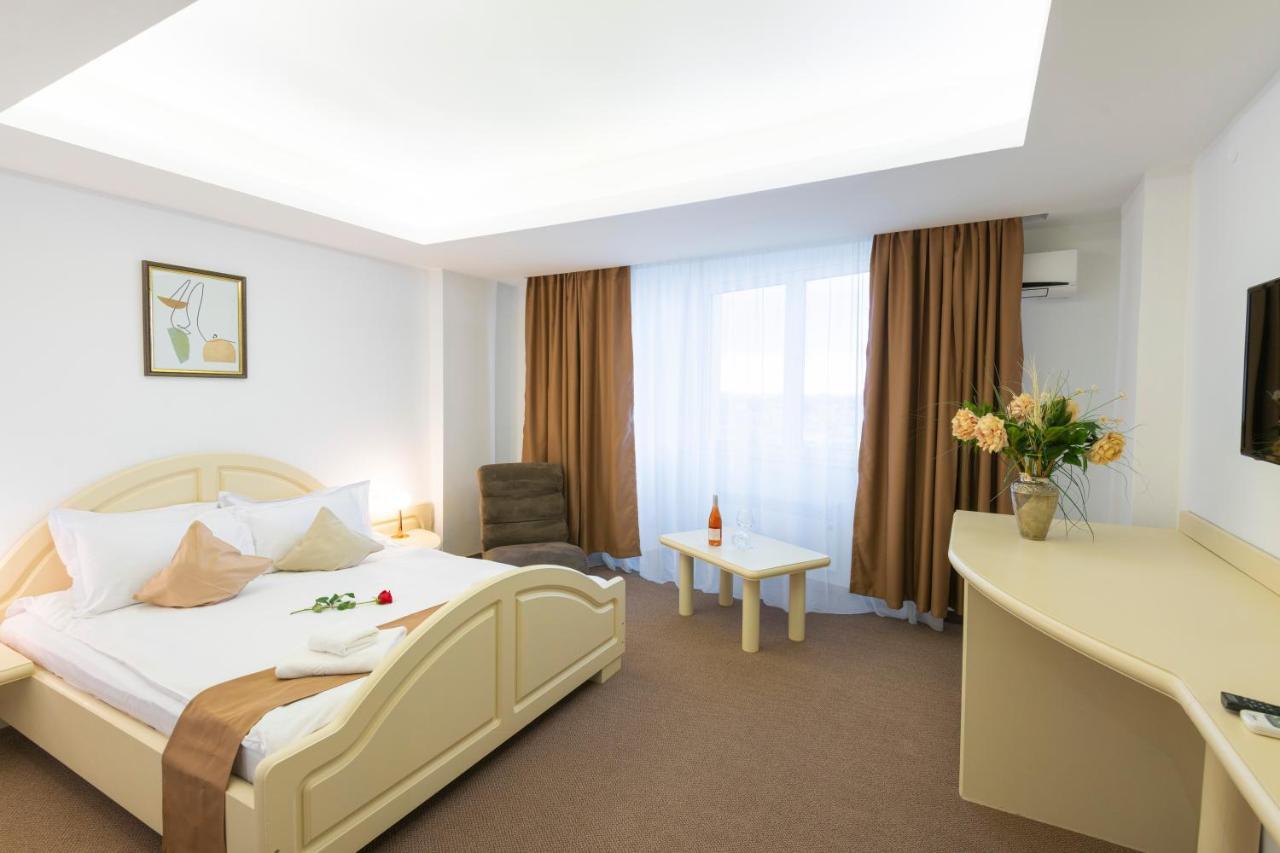 Hotel Randy 콘스탄차 외부 사진