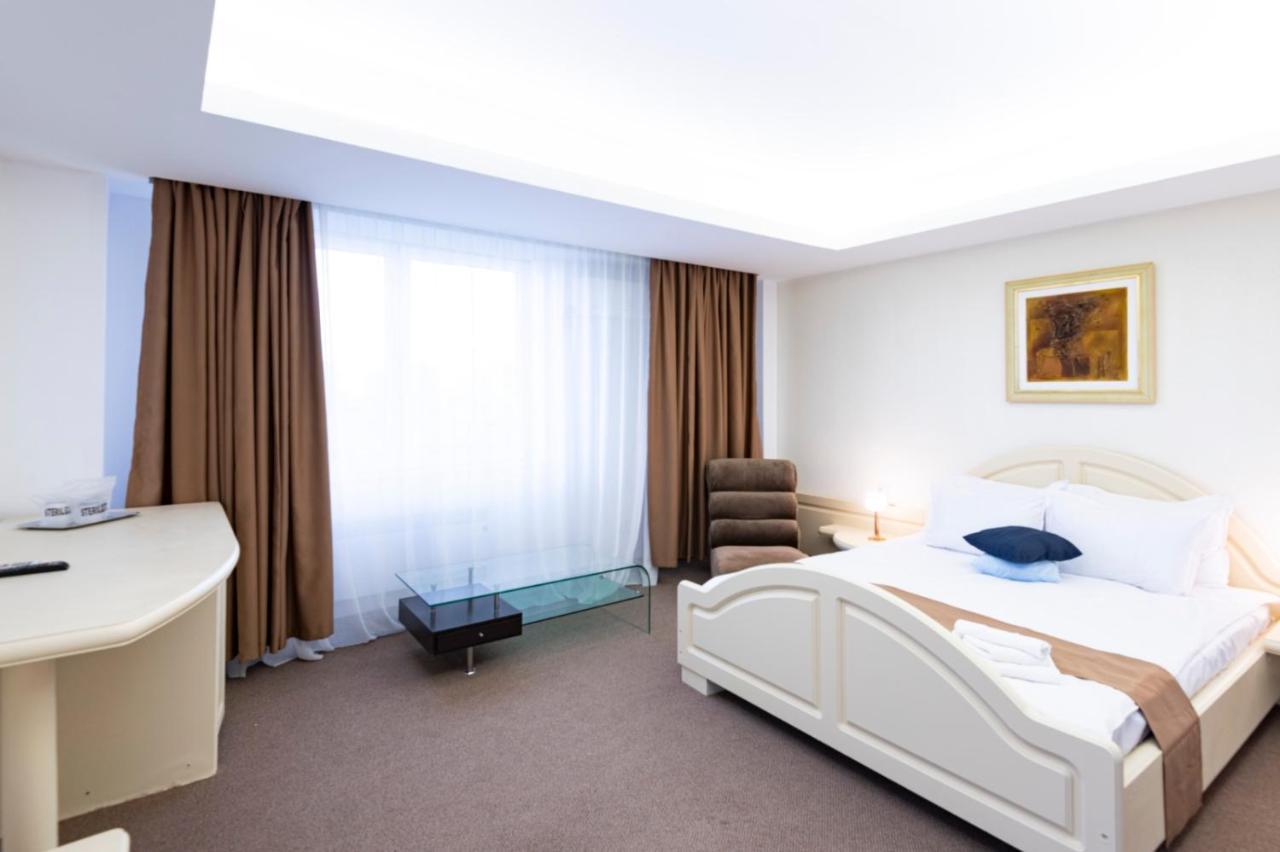 Hotel Randy 콘스탄차 외부 사진