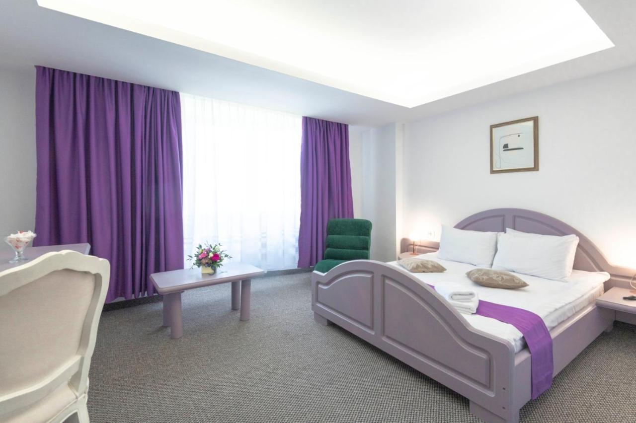 Hotel Randy 콘스탄차 외부 사진