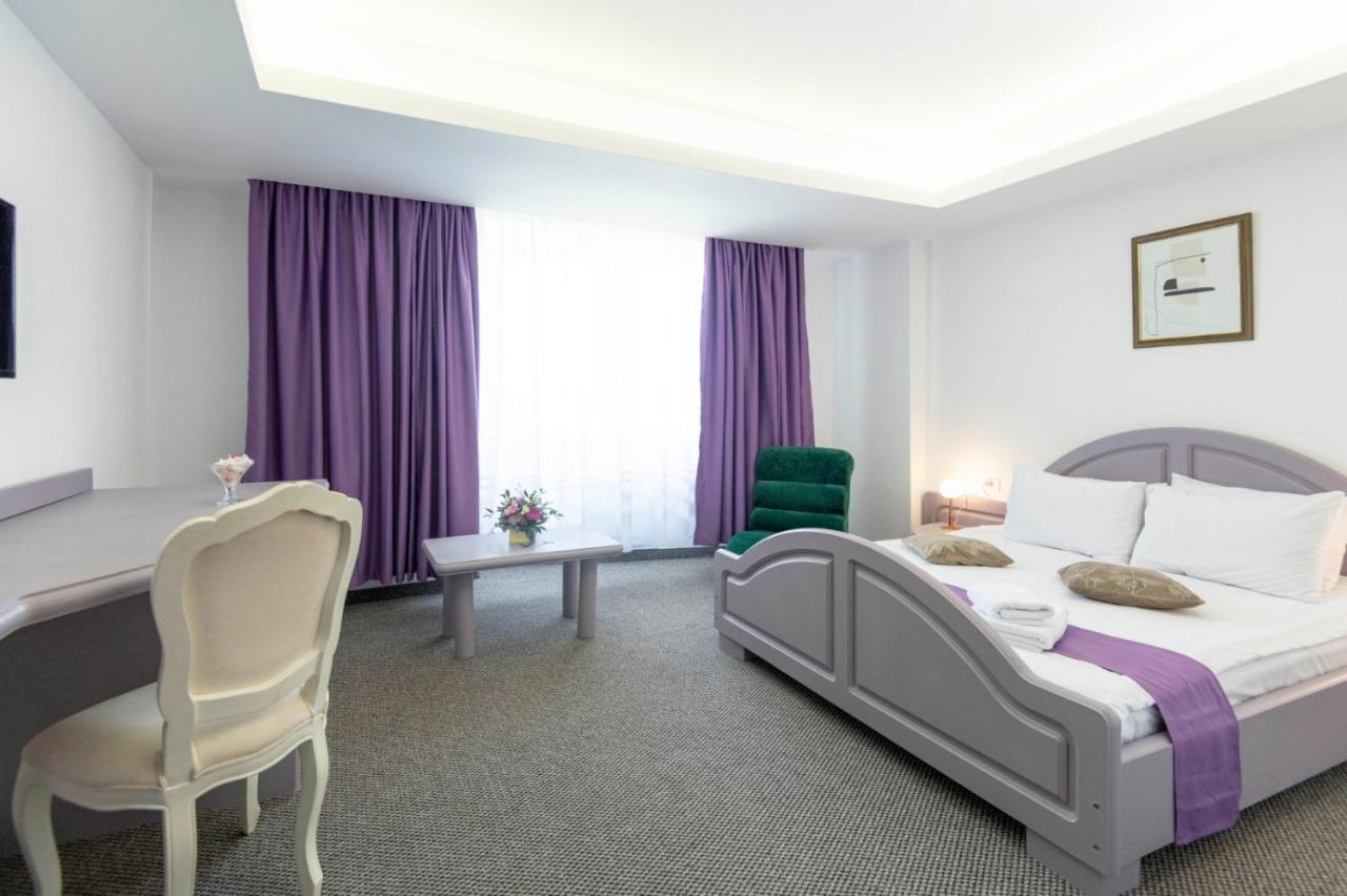 Hotel Randy 콘스탄차 외부 사진