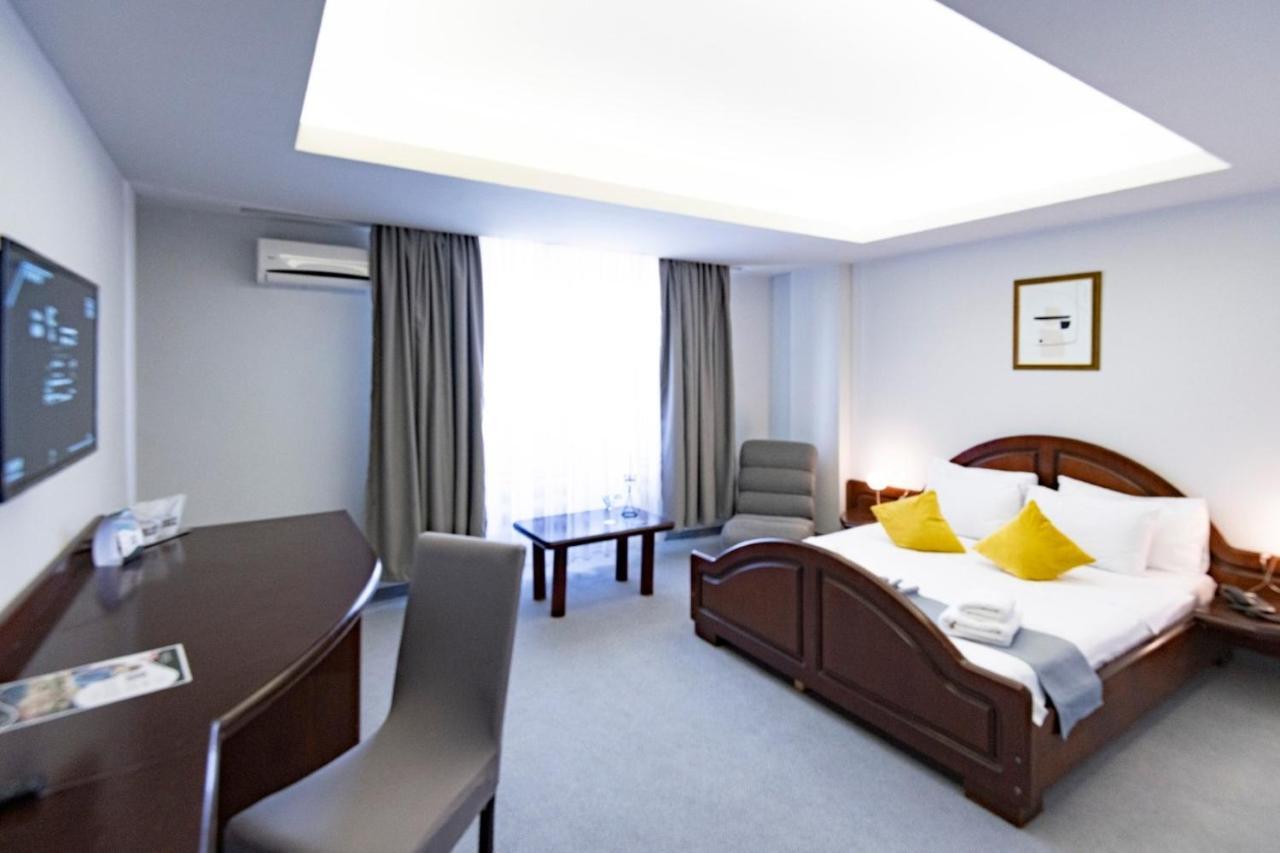 Hotel Randy 콘스탄차 외부 사진