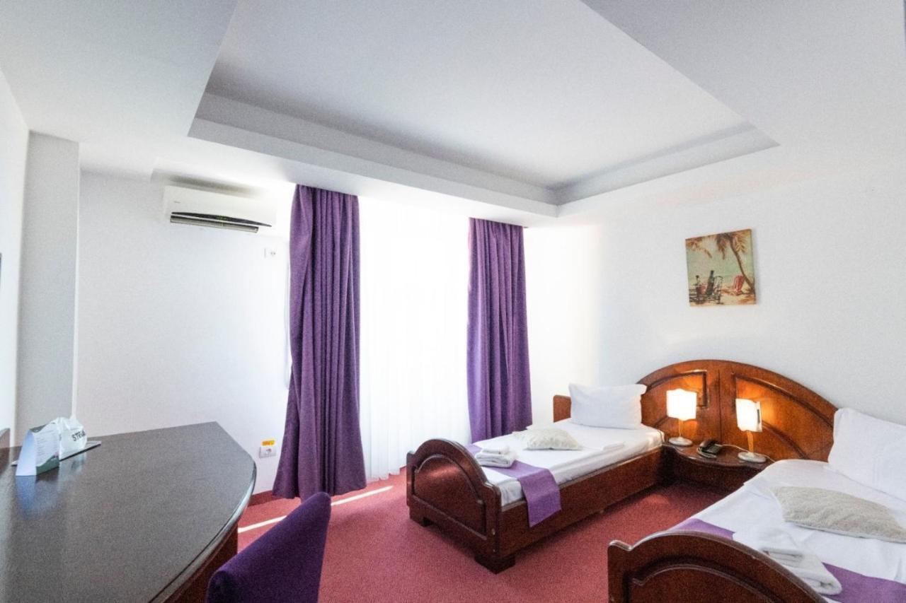 Hotel Randy 콘스탄차 외부 사진
