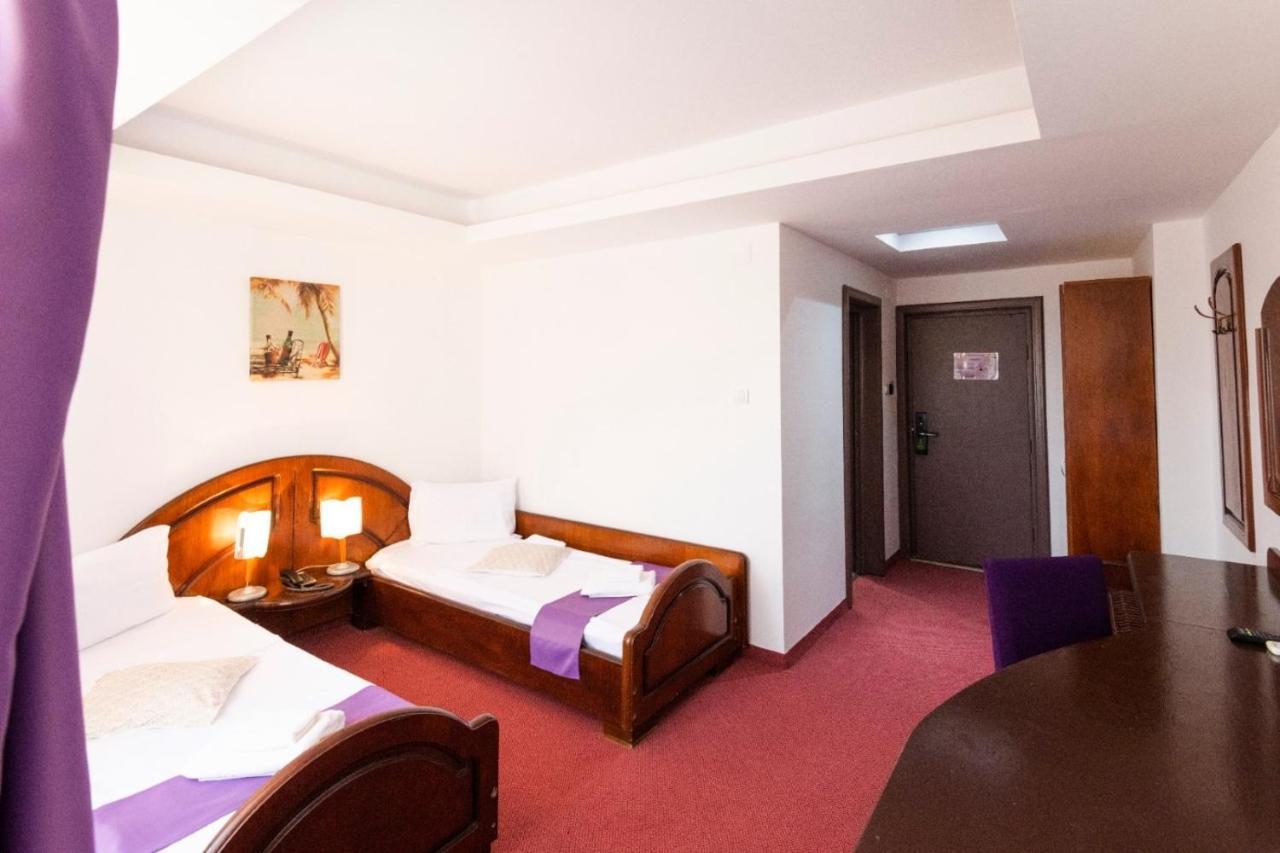 Hotel Randy 콘스탄차 외부 사진